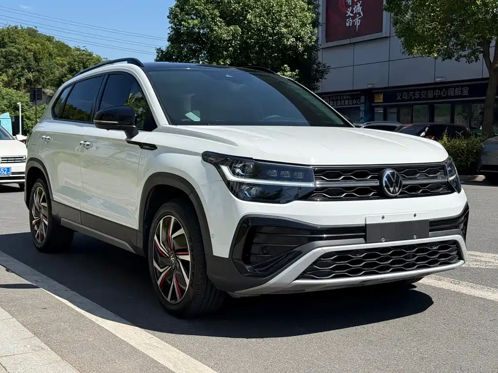 Volkswagen Tharu — фото 3