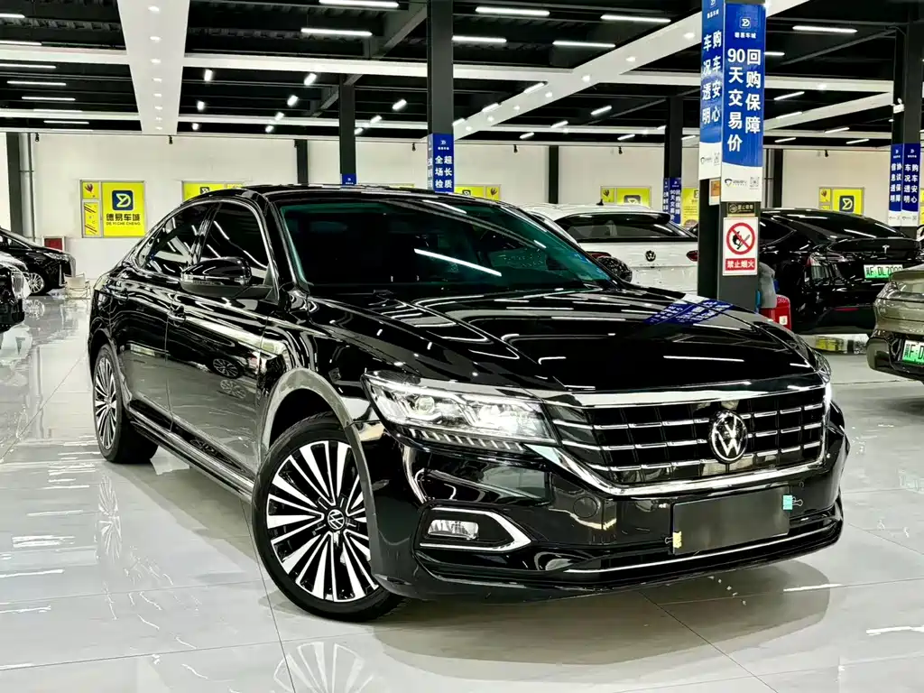 Volkswagen Passat — фото 3