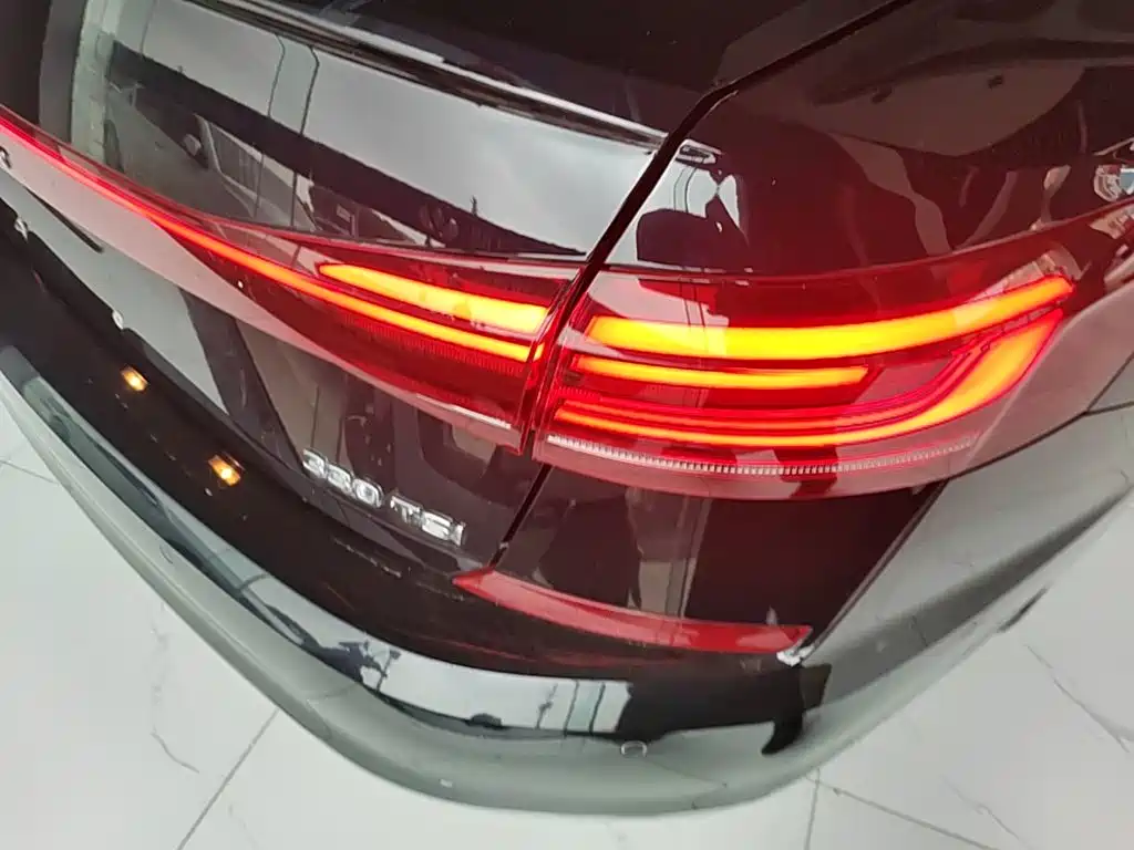 Volkswagen Passat — фото 8