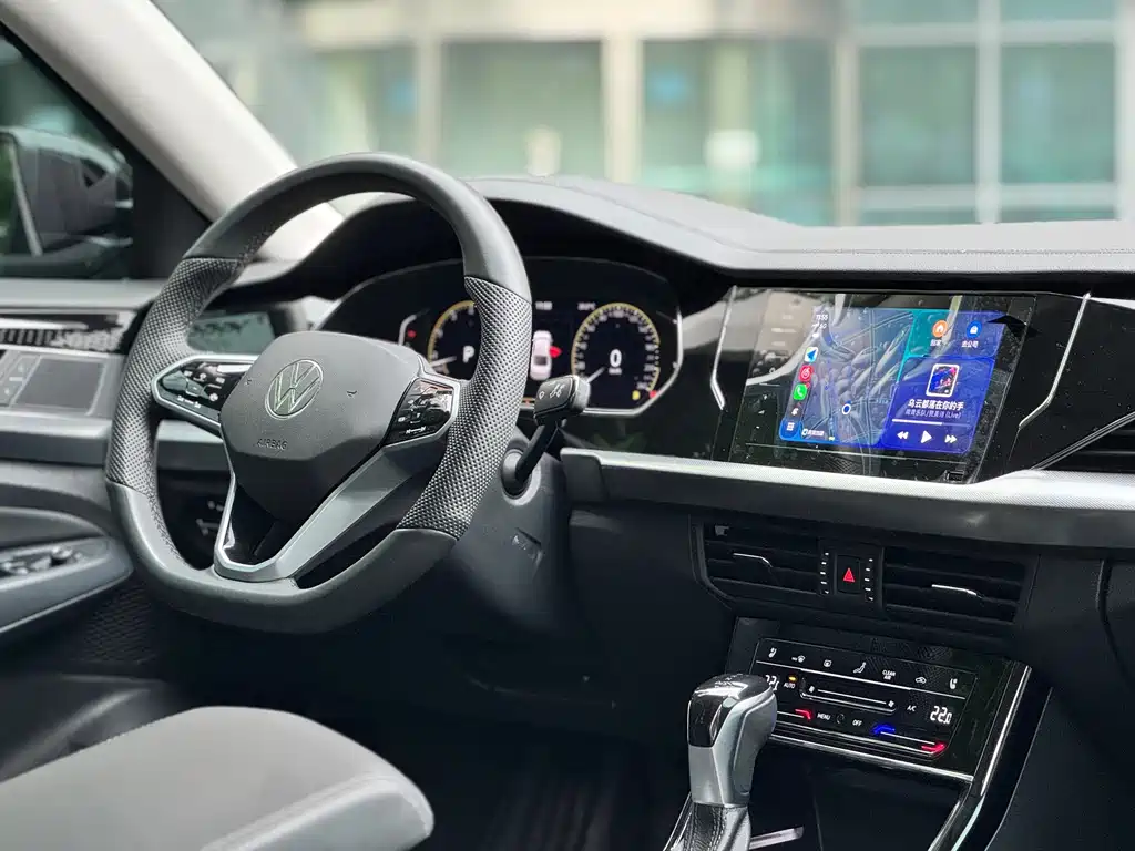 Volkswagen Passat — фото 13