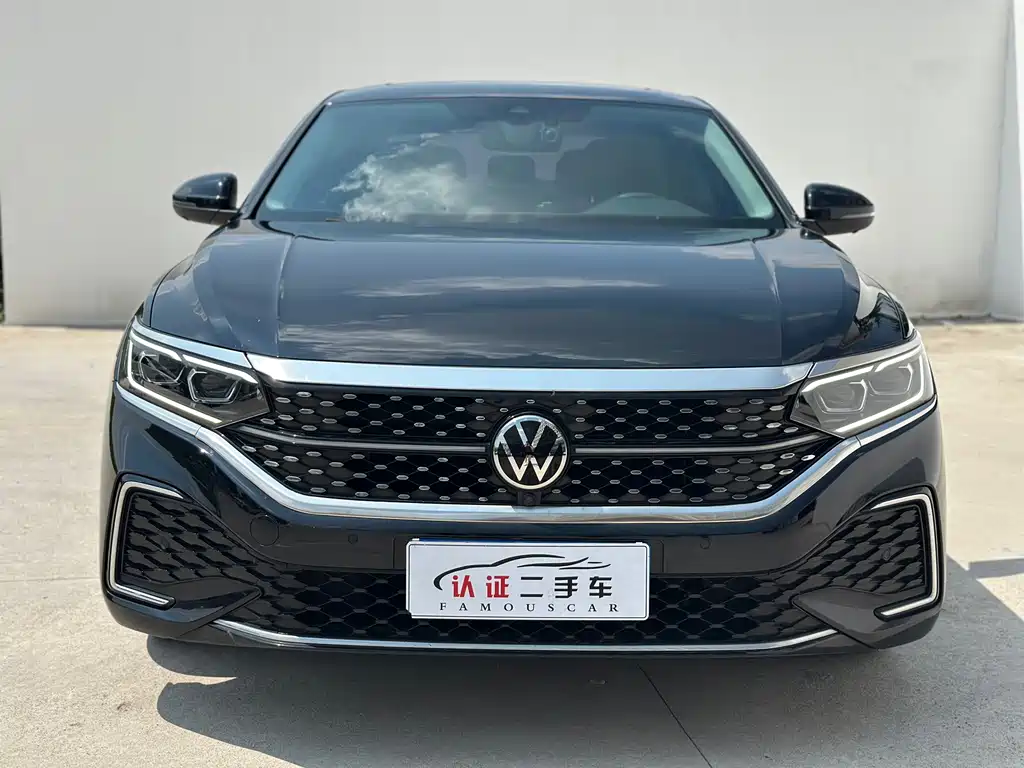 Volkswagen Passat — фото 2