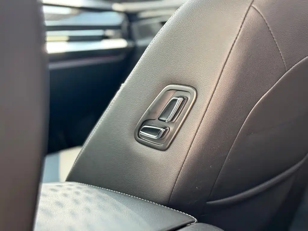 Volkswagen Passat — фото 11