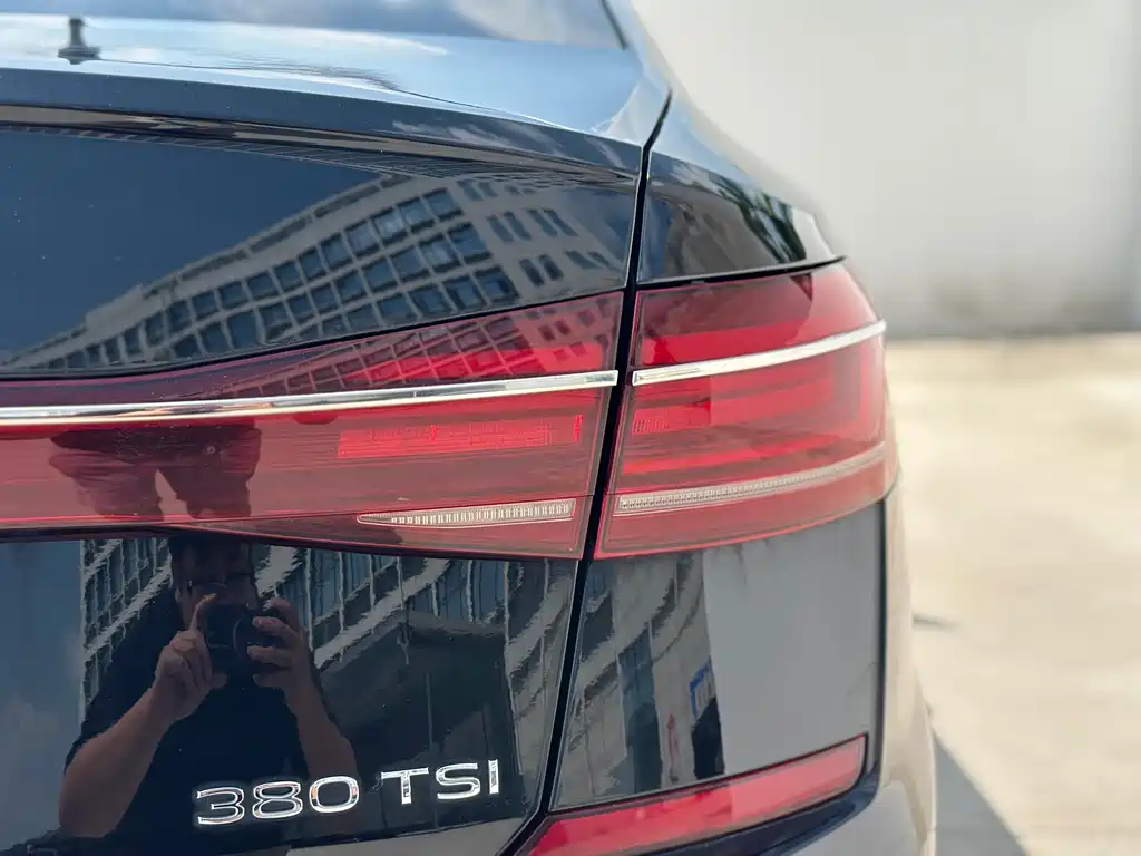 Volkswagen Passat — фото 20