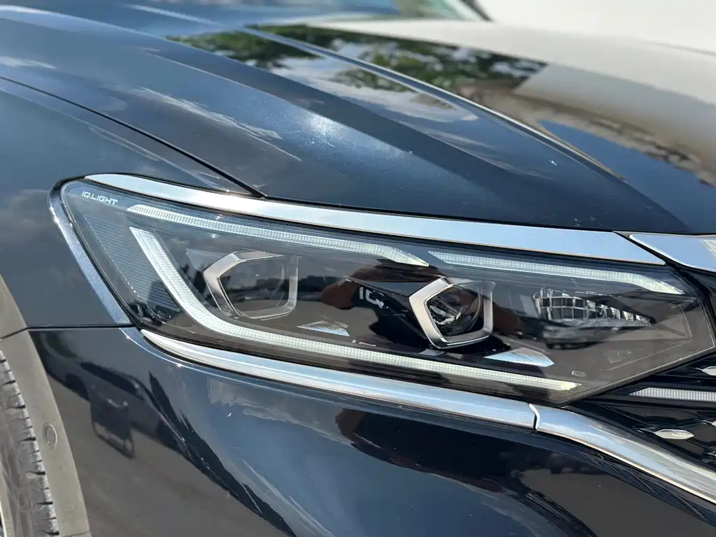Volkswagen Passat — фото 4