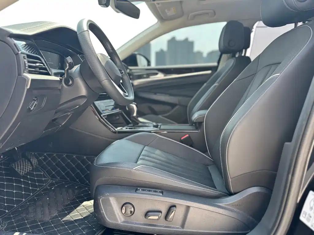 Volkswagen Passat — фото 7
