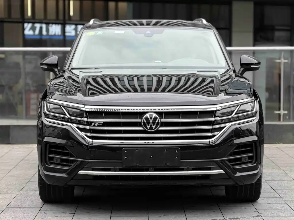 Volkswagen Touareg — фото 2