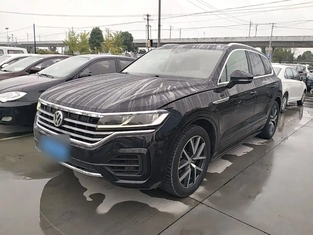Volkswagen Touareg — фото 2