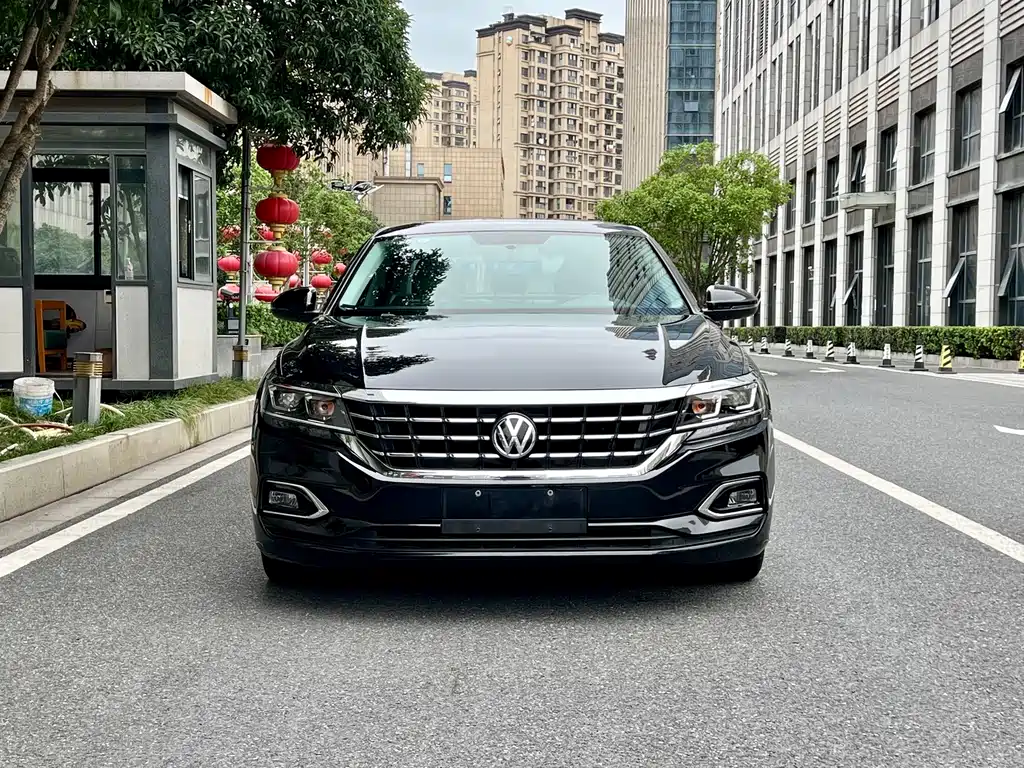 Volkswagen Passat — фото 2