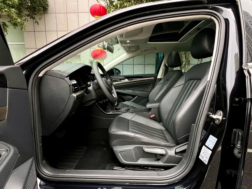 Volkswagen Passat — фото 11