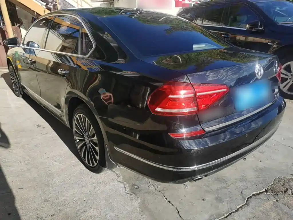 Volkswagen Passat — фото 5
