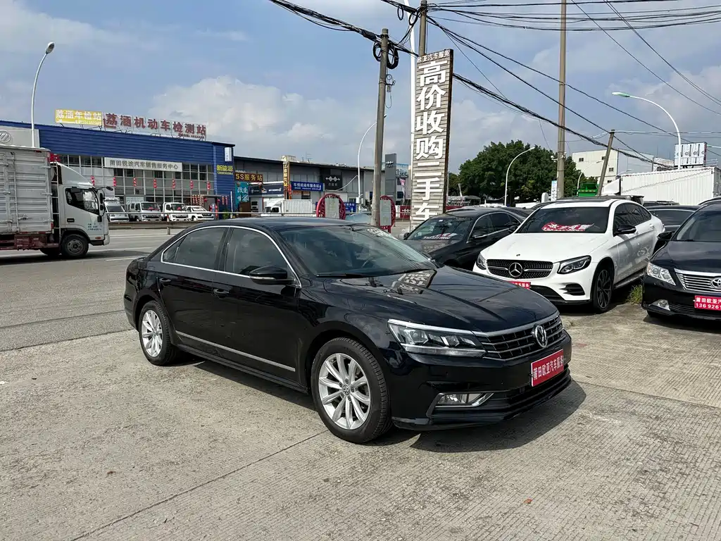 Volkswagen Passat — фото 3
