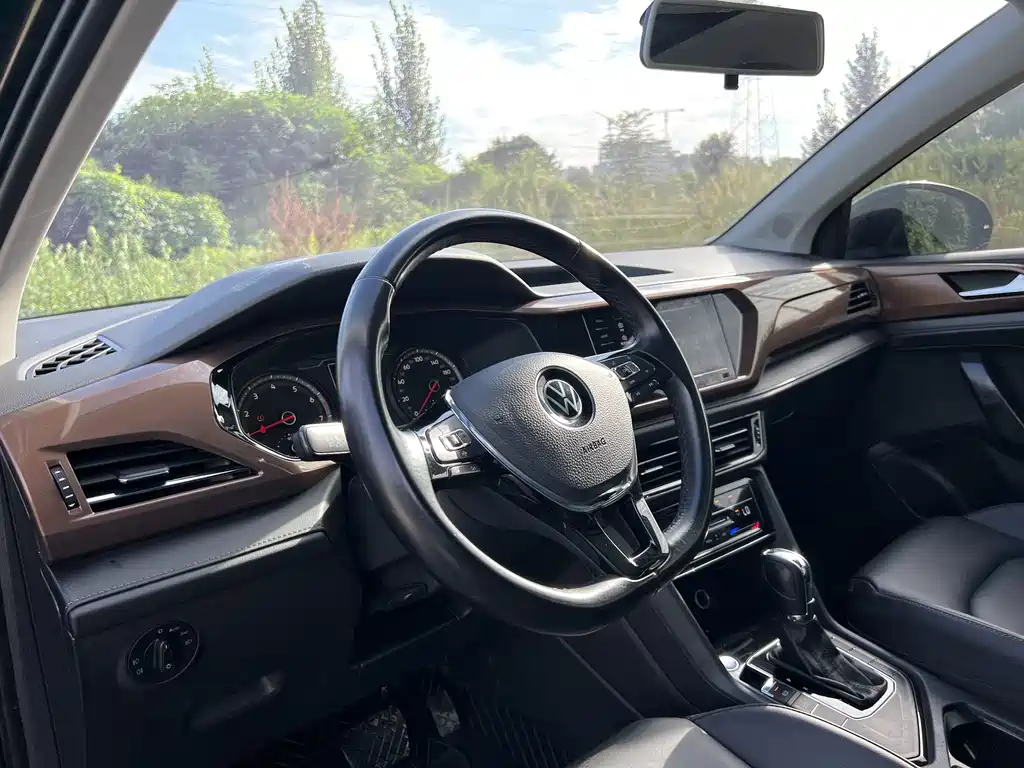 Volkswagen Tharu — фото 10