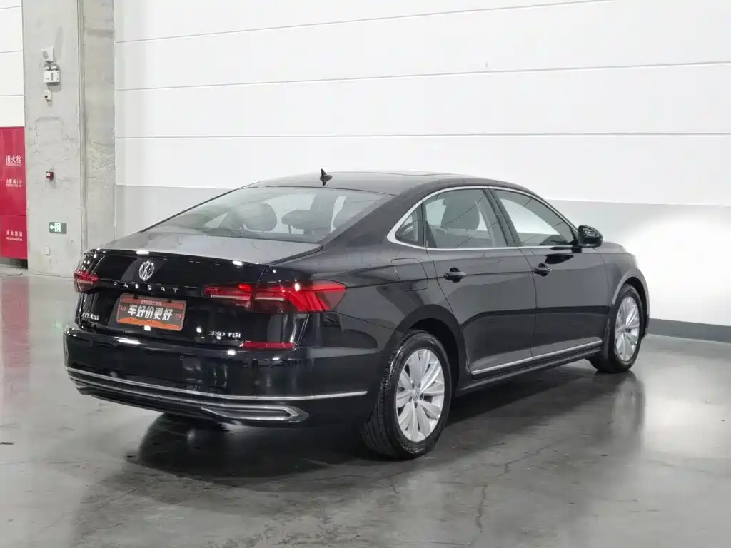 Volkswagen Passat — фото 2