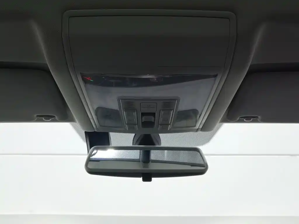 Volkswagen Passat — фото 25