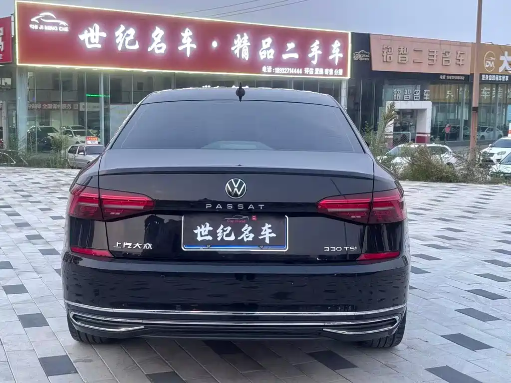 Volkswagen Passat — фото 8