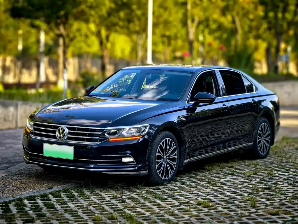 Volkswagen Phideon — фото 2