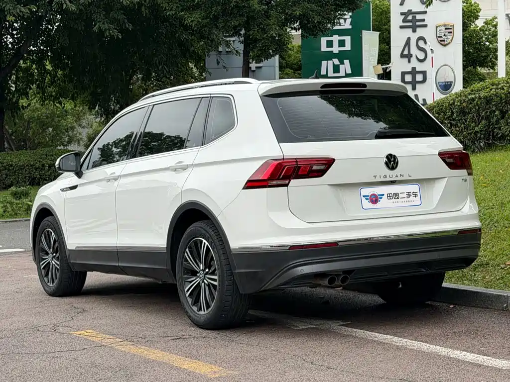 Volkswagen Tiguan L — фото 4