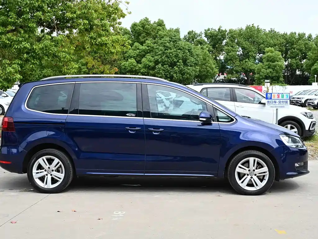 Volkswagen Sharan — фото 6