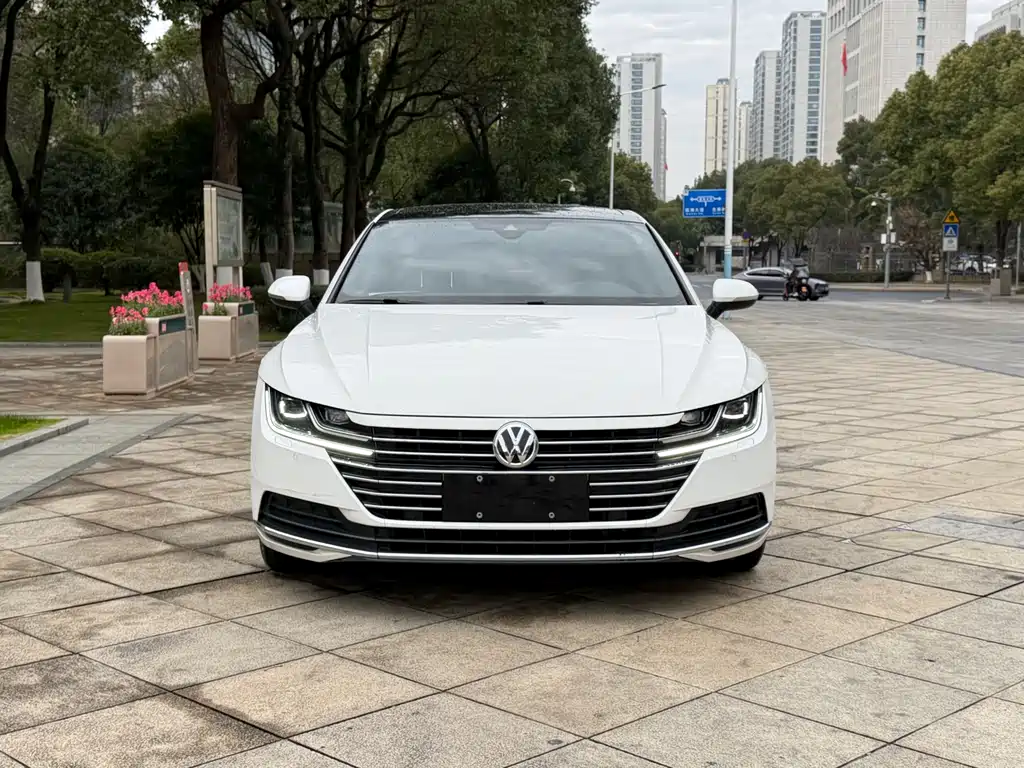 Volkswagen CC — фото 3