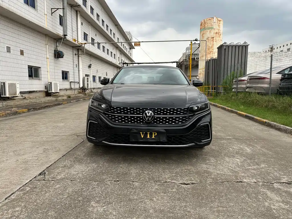 Volkswagen Passat — фото 3