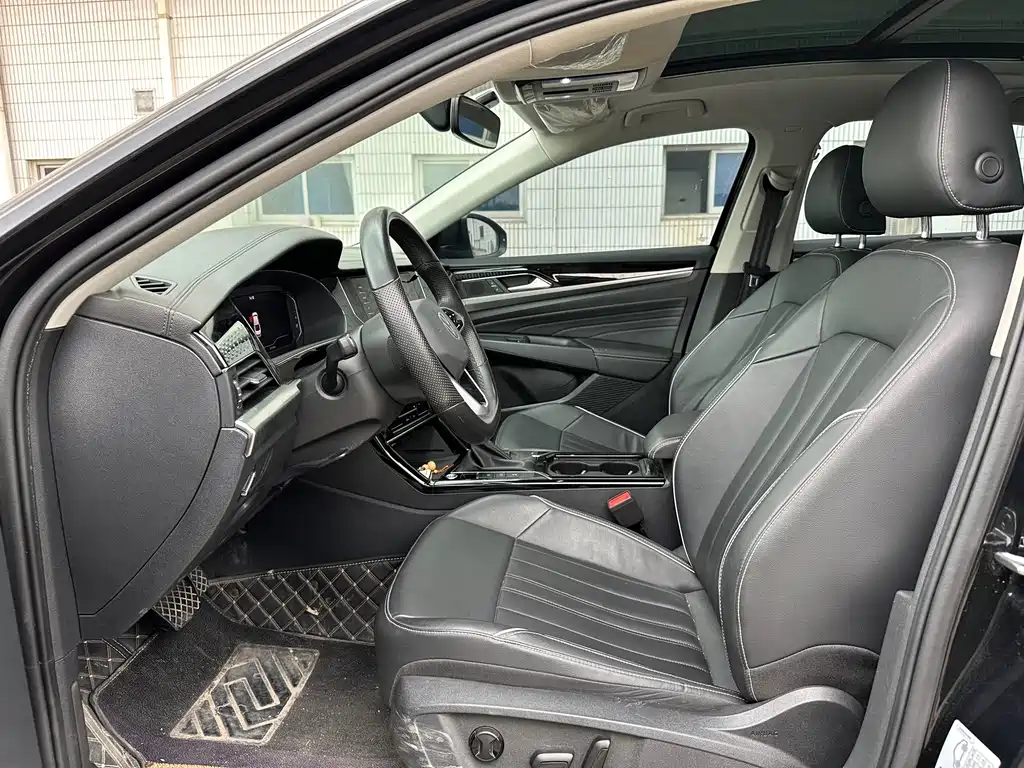 Volkswagen Passat — фото 6