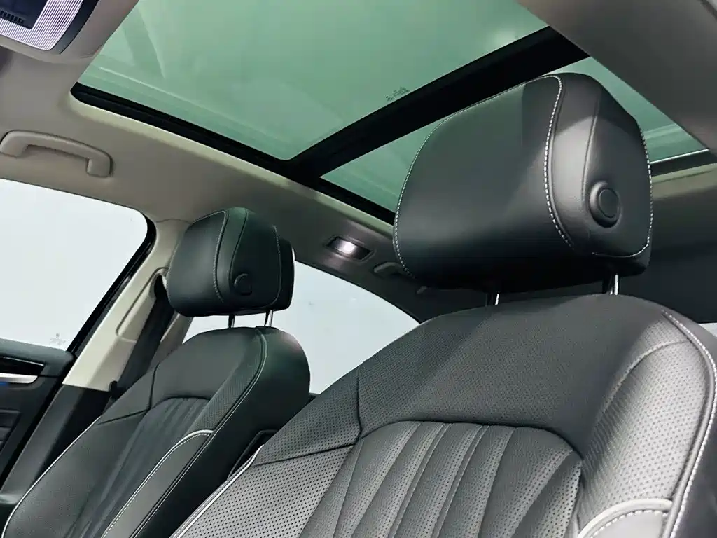 Volkswagen Passat — фото 3