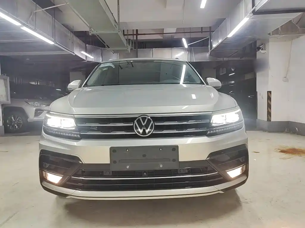 Volkswagen Tiguan L — фото 3