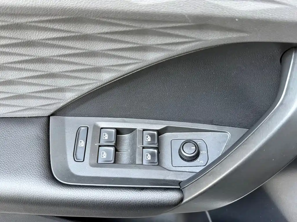 Volkswagen Tharu — фото 17