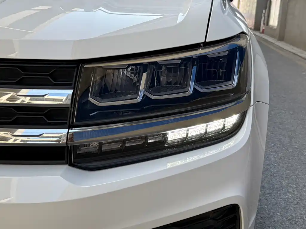 Volkswagen Tharu — фото 23