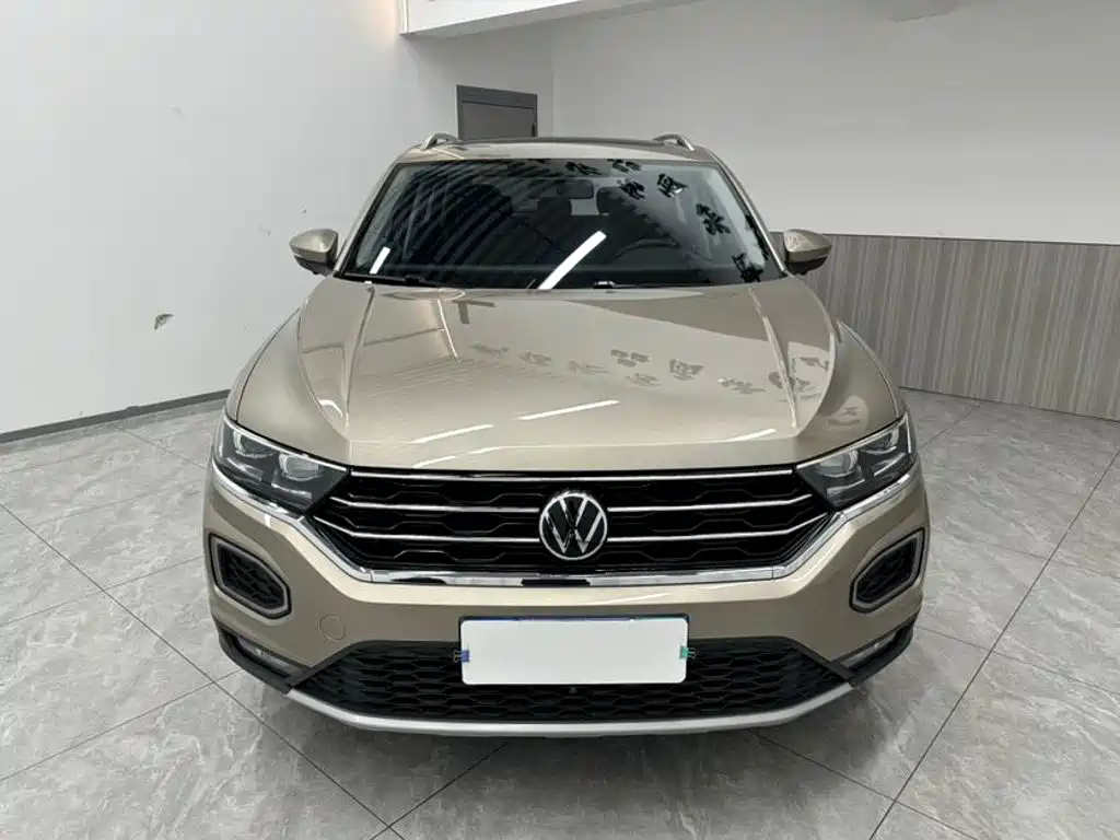 Volkswagen T-Roc — фото 2