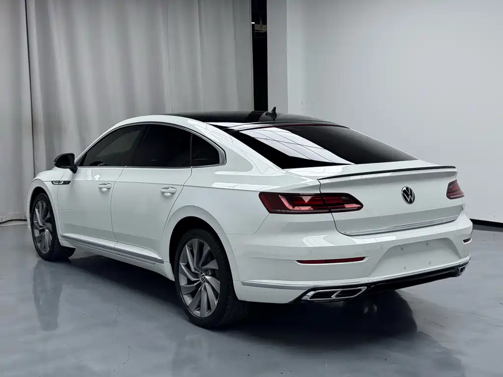 Volkswagen CC — фото 8