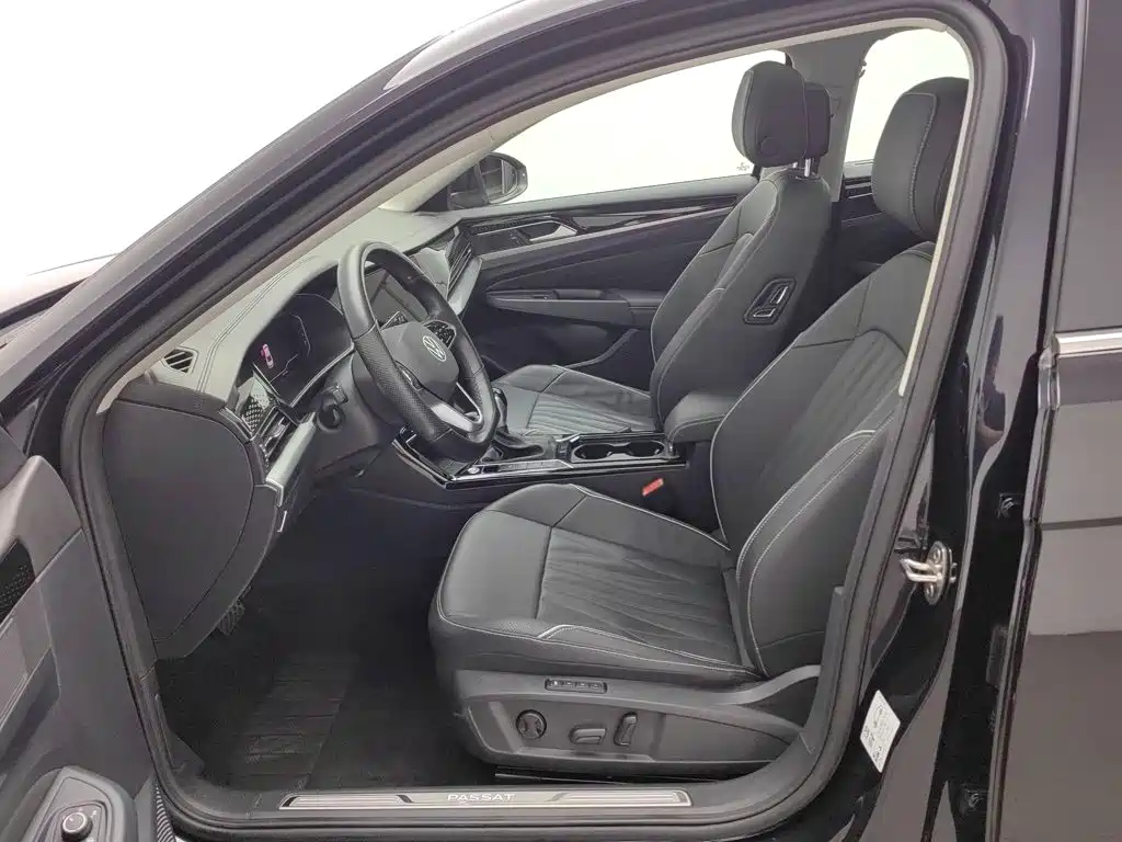 Volkswagen Passat — фото 10