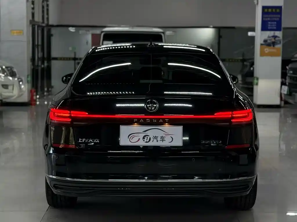Volkswagen Passat — фото 4