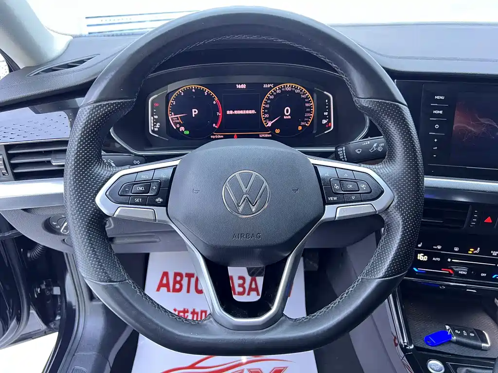 Volkswagen Passat — фото 9