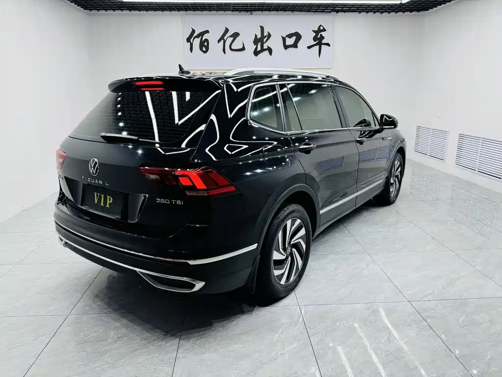 Volkswagen Tiguan L — фото 4