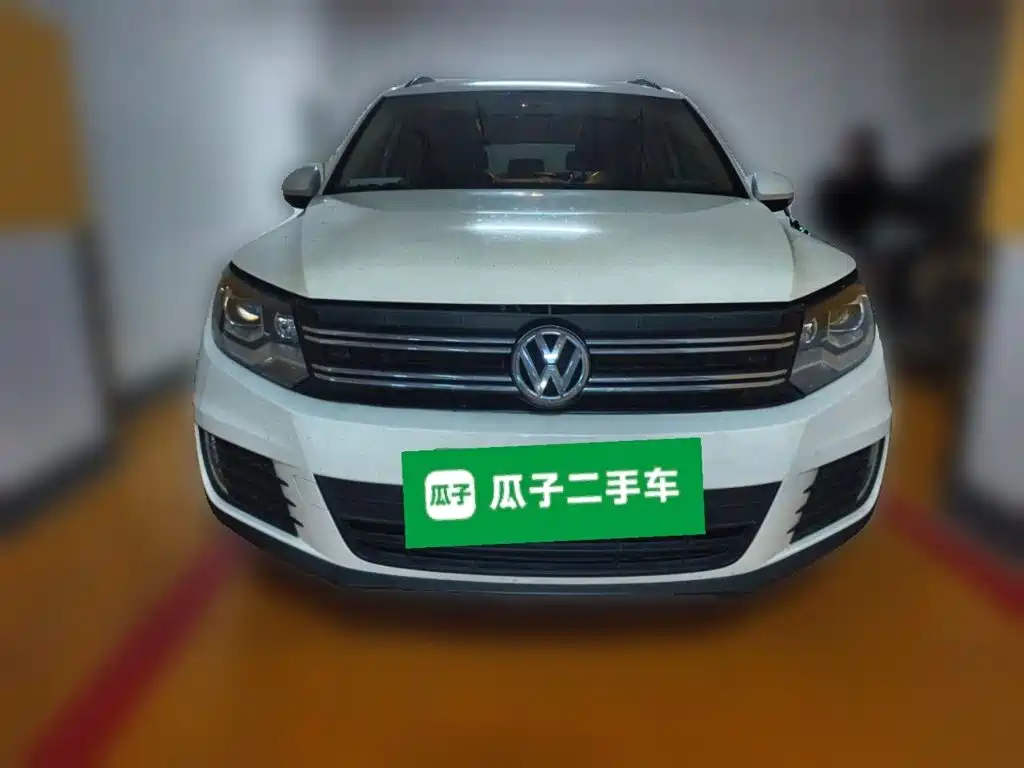 Volkswagen Tiguan — фото 2