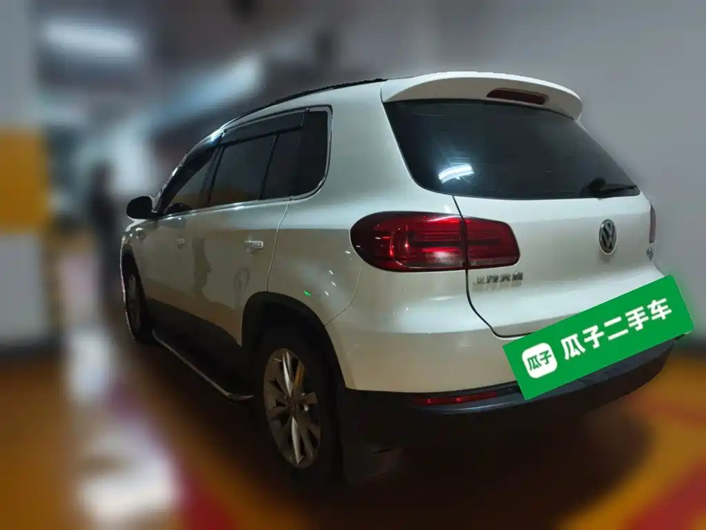 Volkswagen Tiguan — фото 4