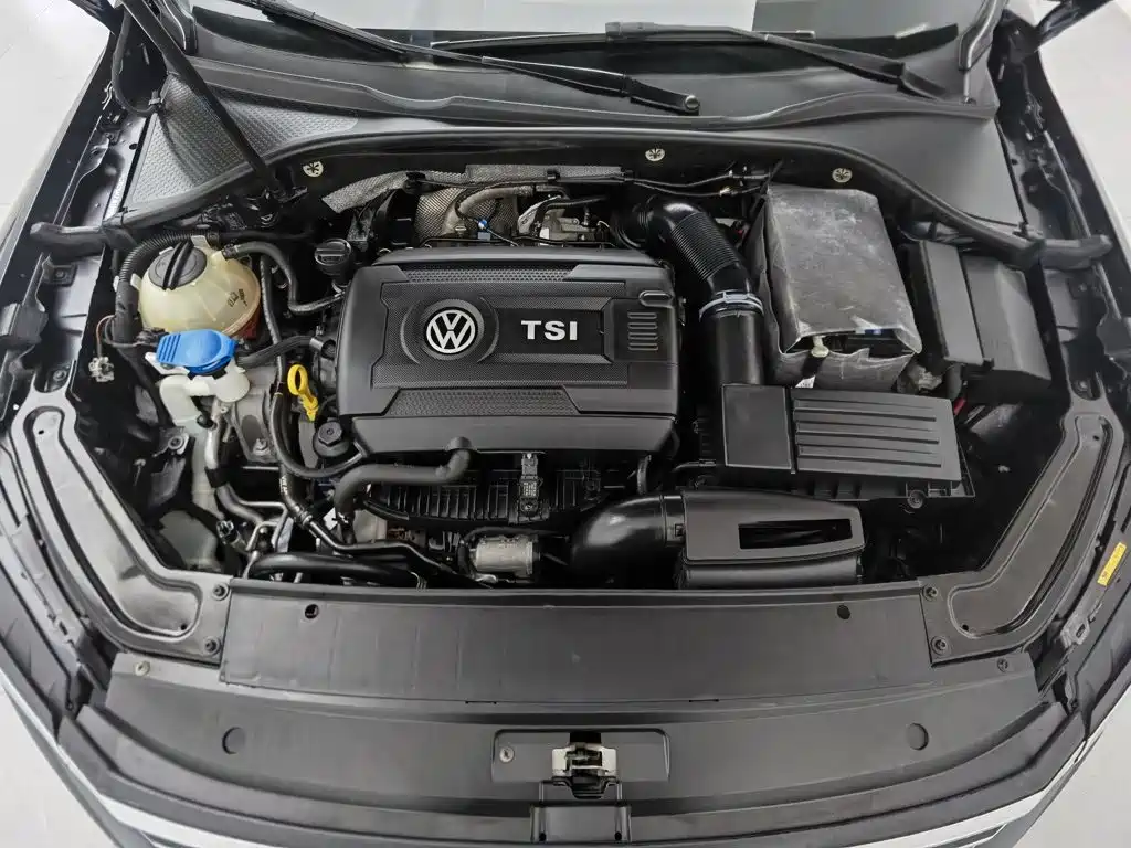 Volkswagen Passat — фото 6