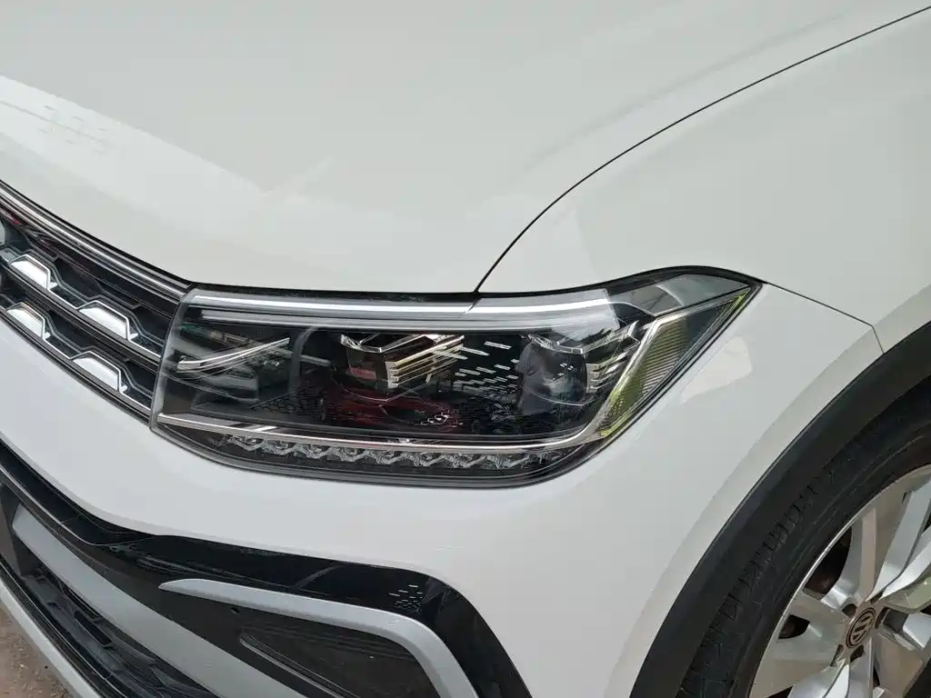 Volkswagen T-Cross — фото 5