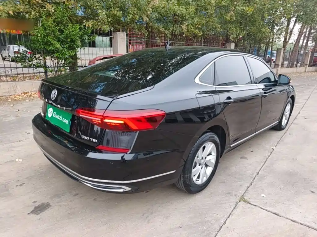 Volkswagen Passat — фото 7