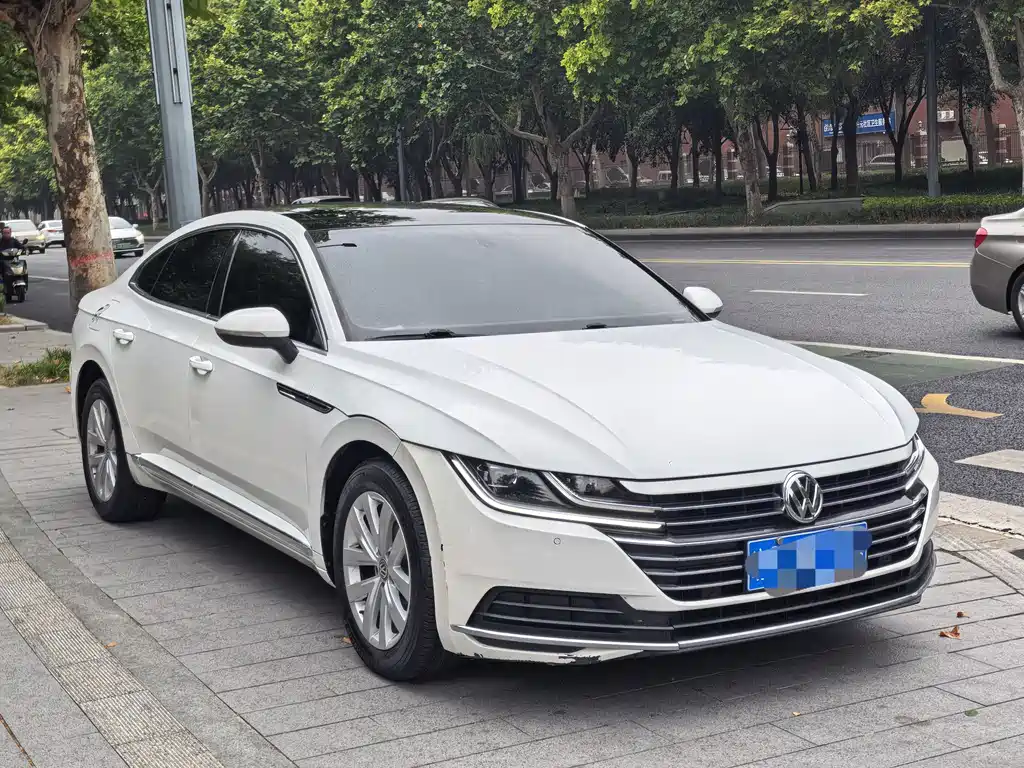 Volkswagen CC — фото 3