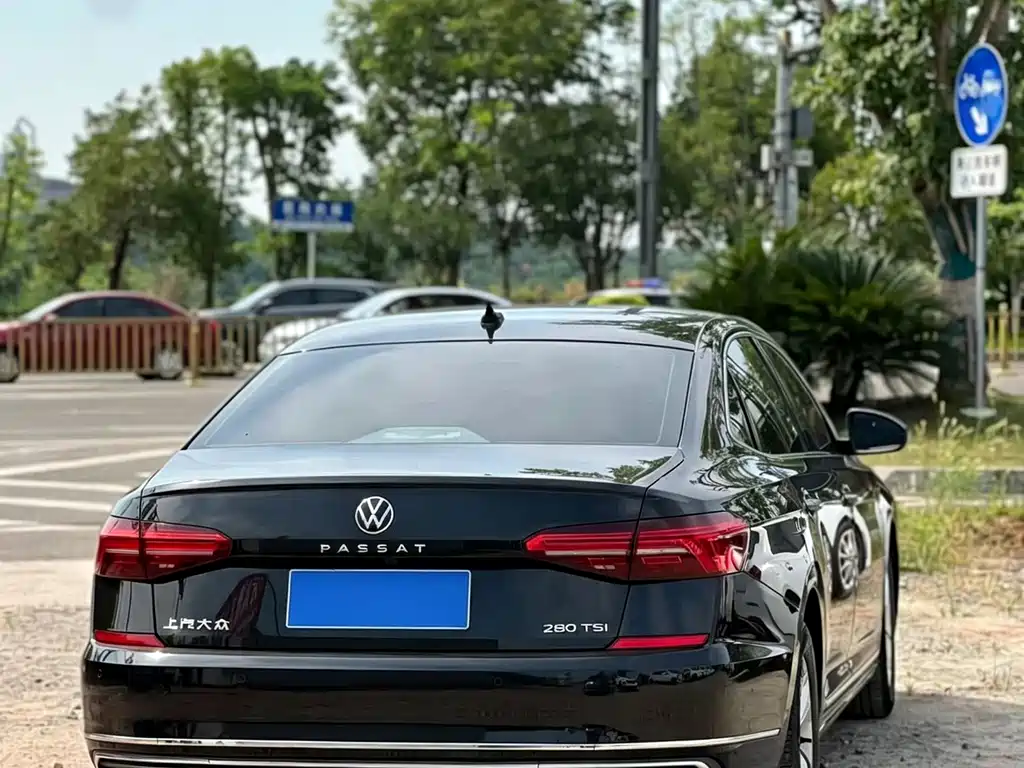 Volkswagen Passat — фото 2