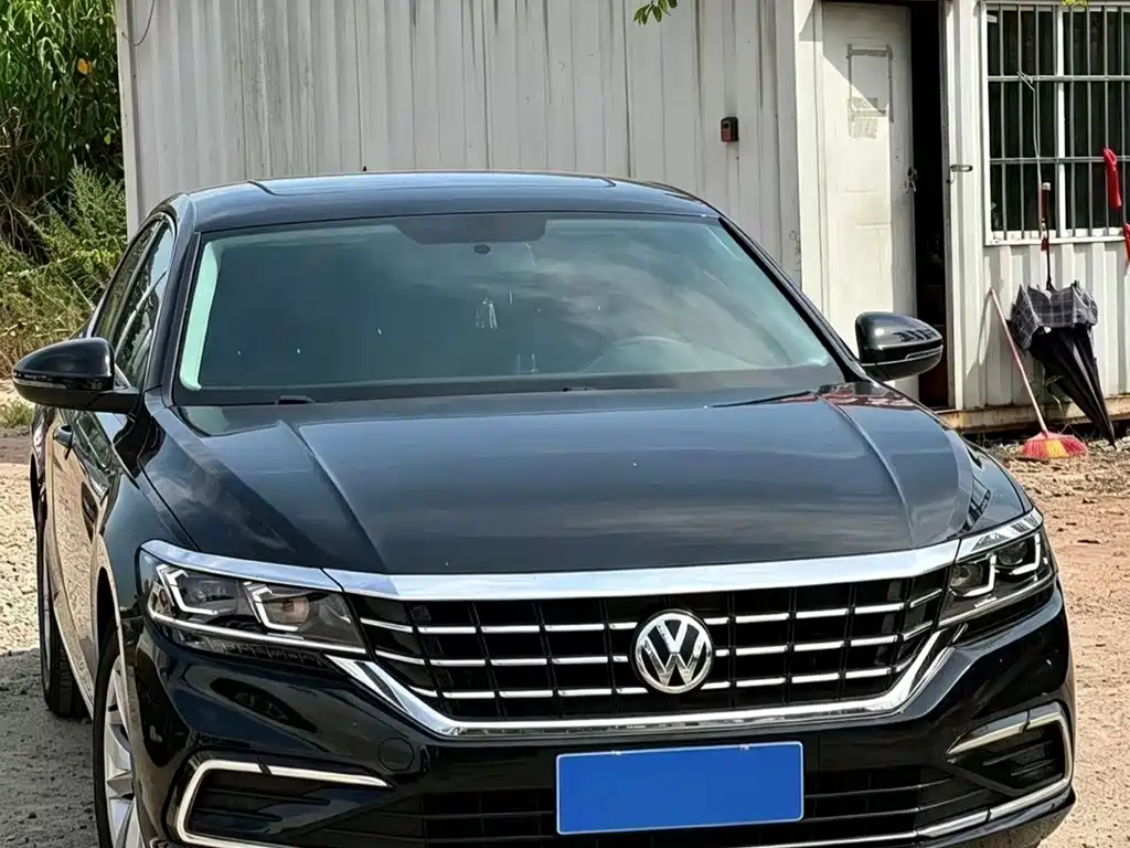 Volkswagen Passat — фото 5