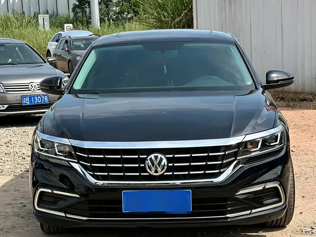 Volkswagen Passat — фото 6