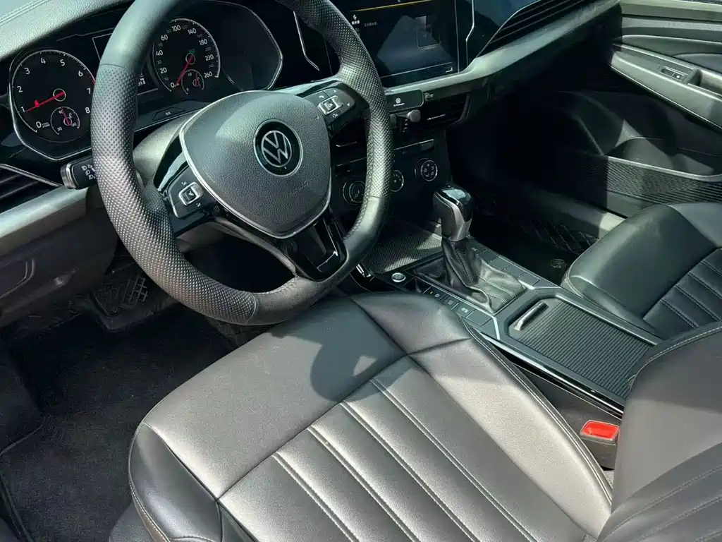 Volkswagen Passat — фото 7