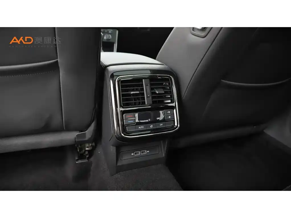 Volkswagen Passat — фото 9