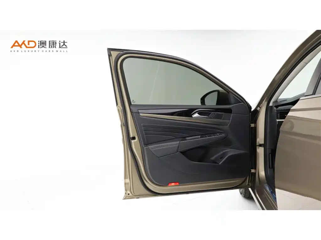 Volkswagen Passat — фото 10