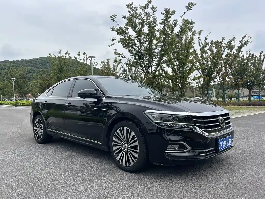 Volkswagen Passat — фото 3