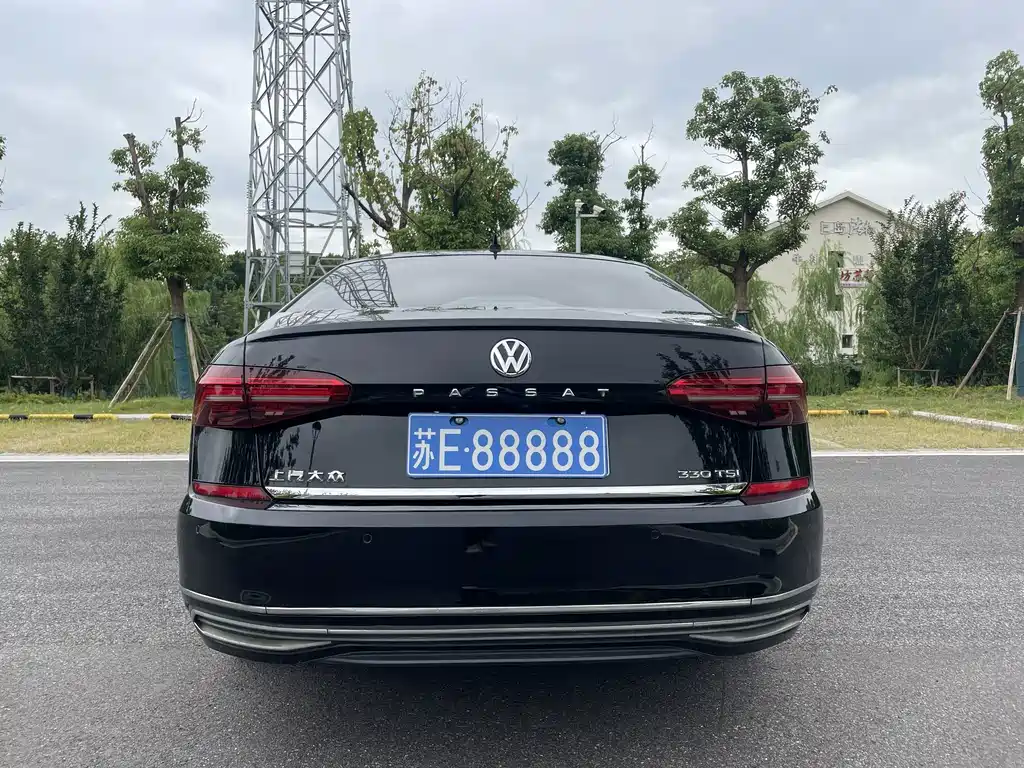 Volkswagen Passat — фото 5