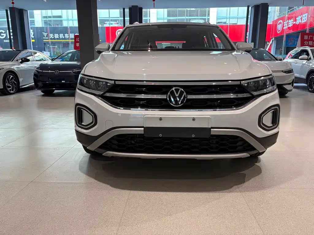 Volkswagen T-Roc — фото 3